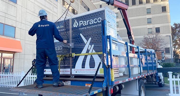 Paraco delivery truck
