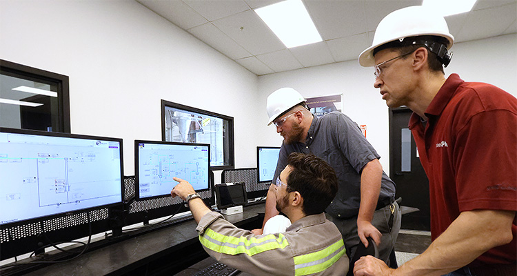 With Lifecycle360TM, CPM|Crown guides clients through every stage of facility management and process improvement With Lifecycle360TM, CPM|Crown guides clients through every stage of facility management and process improvement