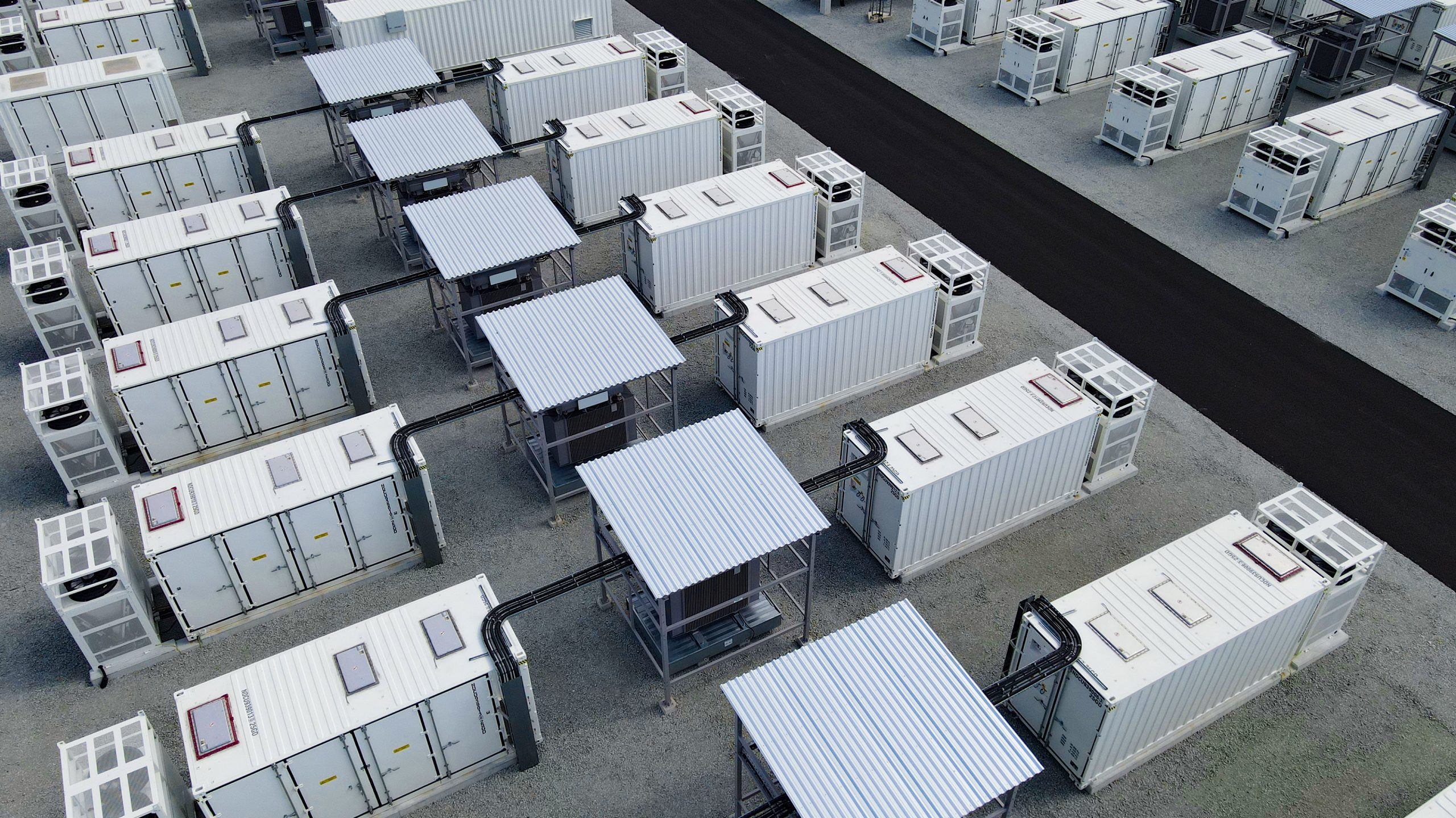 New York backs 950 MW of storage in $3.7 billion energy push